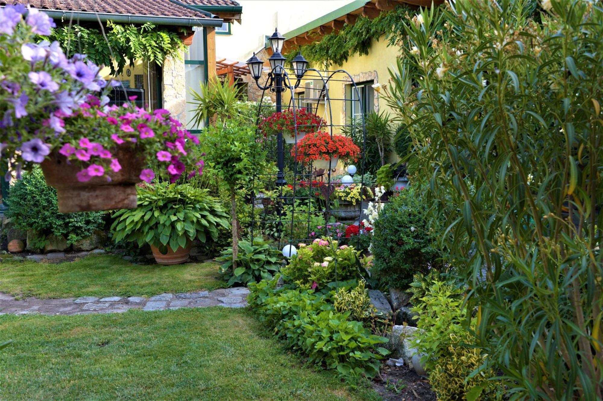 Ferienwohnung Koppi Pamhagen Exterior photo